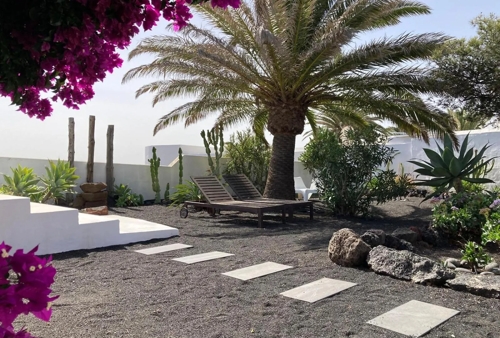 Dom wakacyjny Full Relaxation - Private Villa - Sea View - Private Garden - 2 Terraces - 3 Bedrooms - Wifi - Parking - Washing Machine Güime